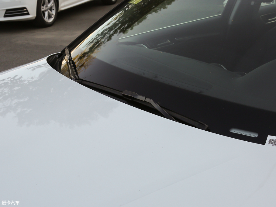 2018WA3 Limousine 30 Limousine 35 TFSIL