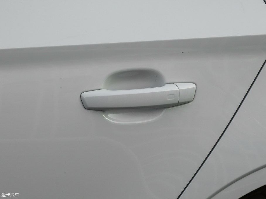 2018?yun)WA3 Limousine 30 Limousine 35 TFSIL(fng)