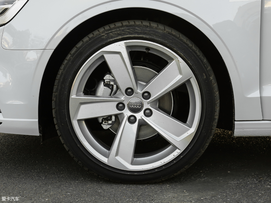 2018��?yu��n)W��A3 Limousine 30����� Limousine 35 TFSI�L(f��ng)����