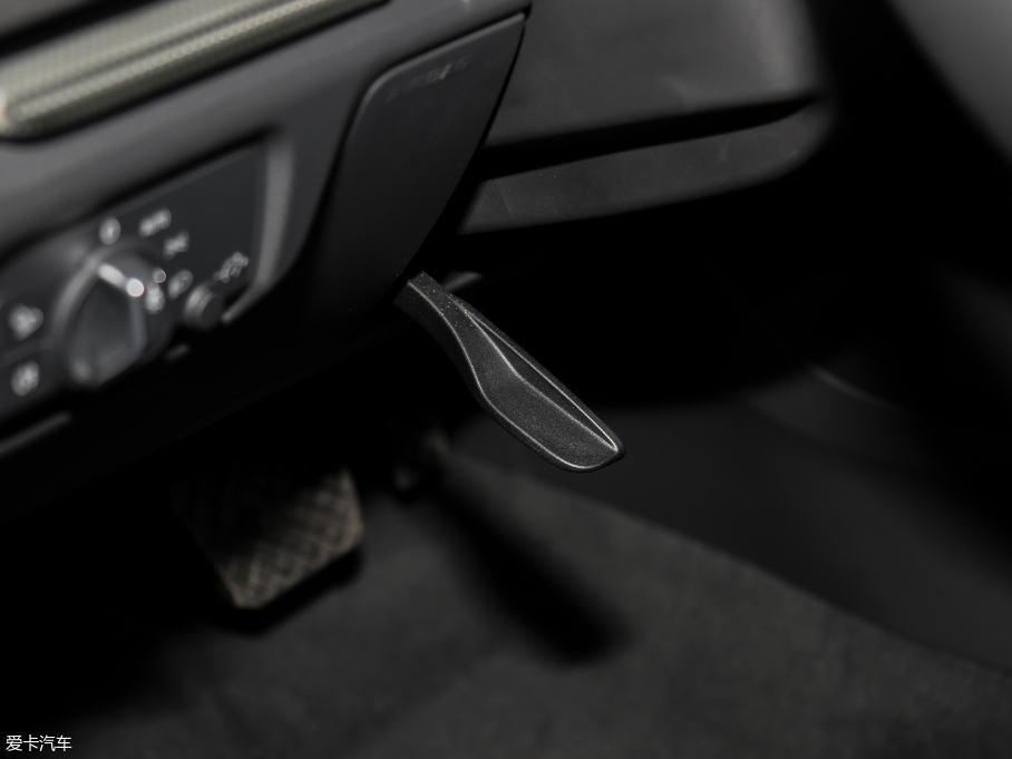 2018WA3 Limousine 30 Limousine 35 TFSIL