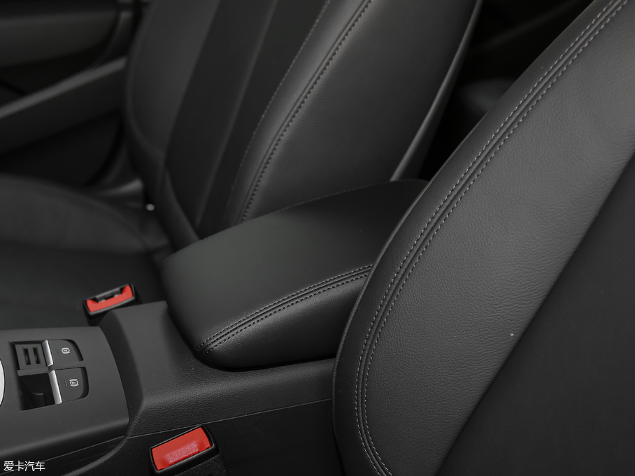 2018WA3 Limousine 30 Limousine 35 TFSIL