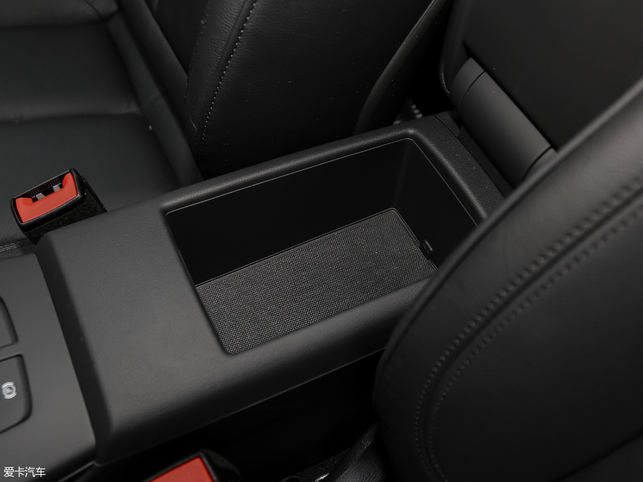 2018WA3 Limousine 30 Limousine 35 TFSIL