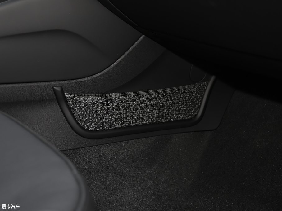 2018WA3 Limousine 30 Limousine 35 TFSIL