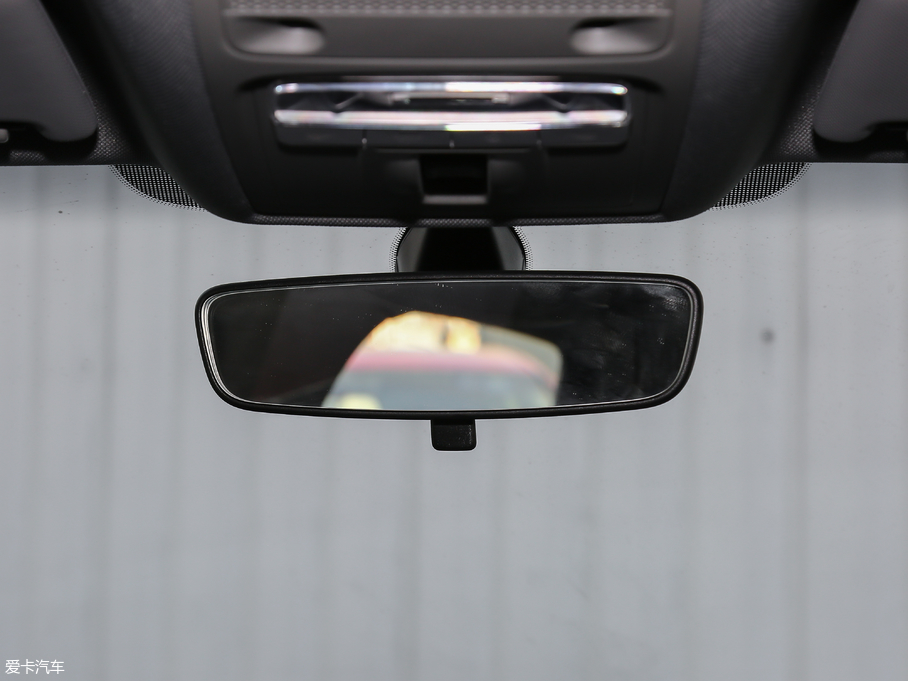 2018WA3 Limousine 30 Limousine 35 TFSIL