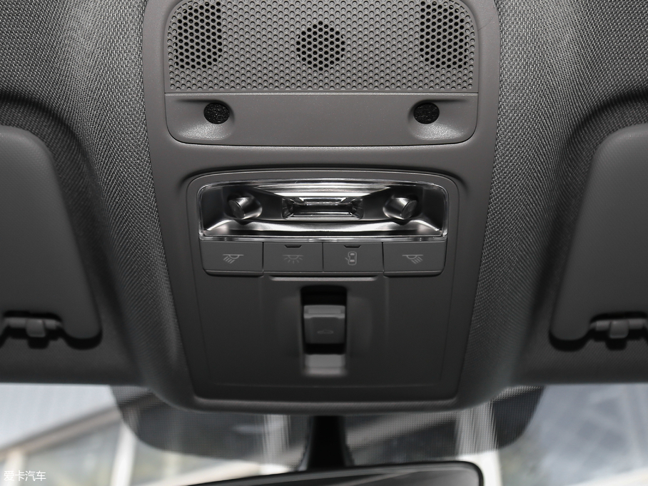 2018WA3 Limousine 30 Limousine 35 TFSIL