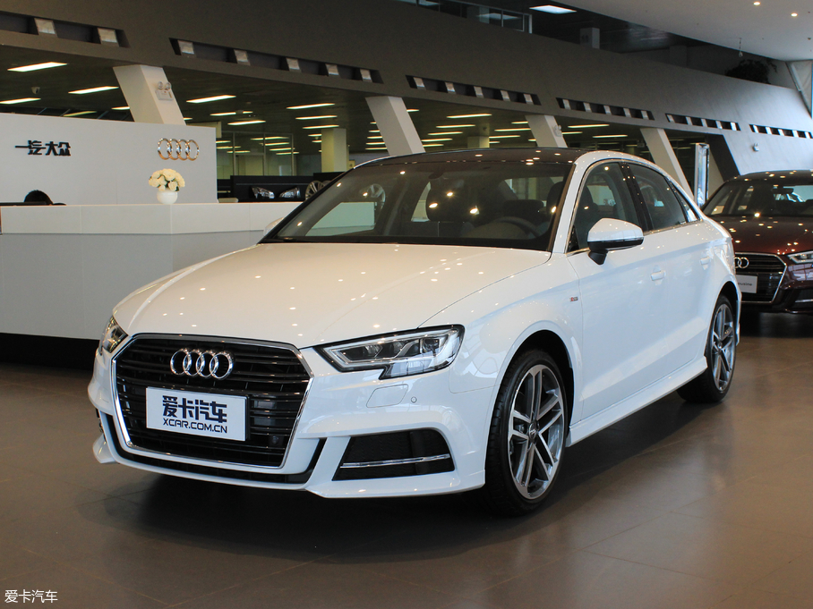 2018WA3 Limousine 30 Limousine 35 TFSI\(yn)