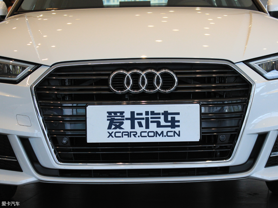 2018WA3 Limousine 30 Limousine 35 TFSI\