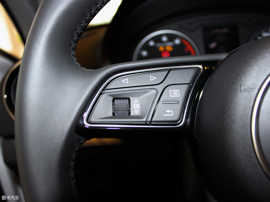 2018WA3 Limousine 30 Limousine 35 TFSI\