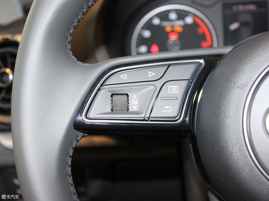 2018WA3 Limousine 30 Limousine 35 TFSI\