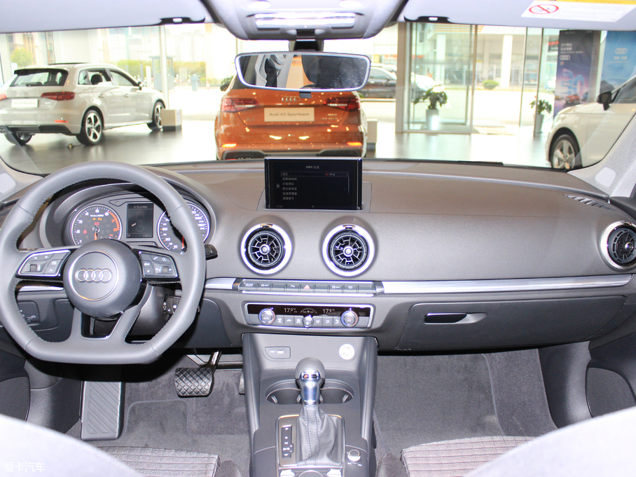 2018?yun)WA3 Limousine 30 Limousine 35 TFSI\(yn)(dng)