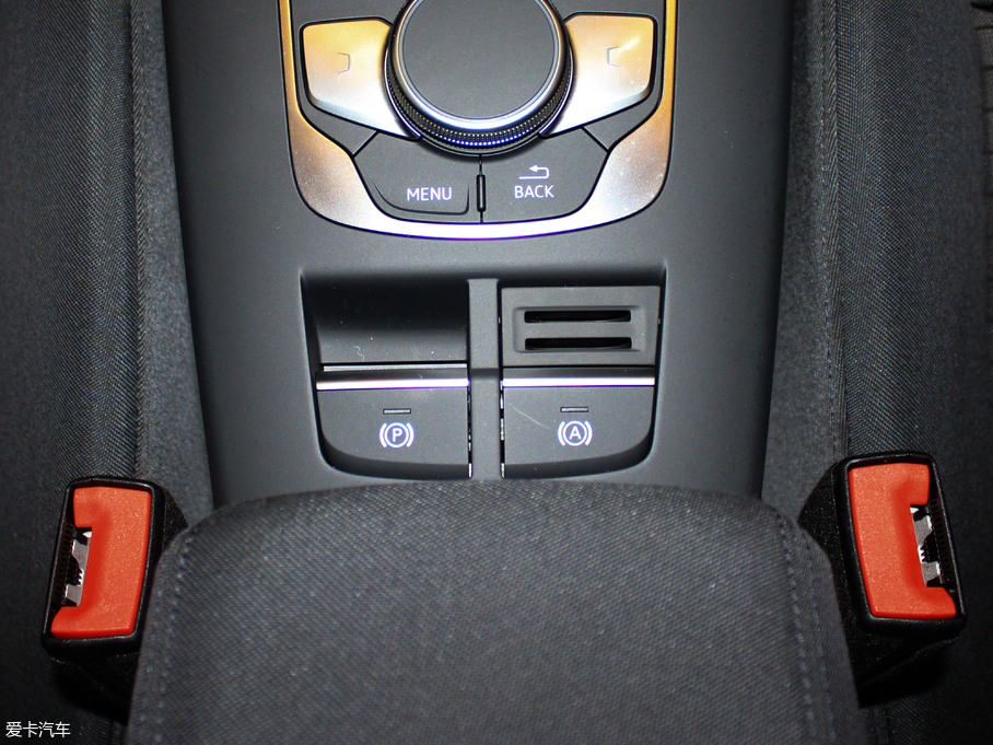 2018WA3 Limousine 30 Limousine 35 TFSI\