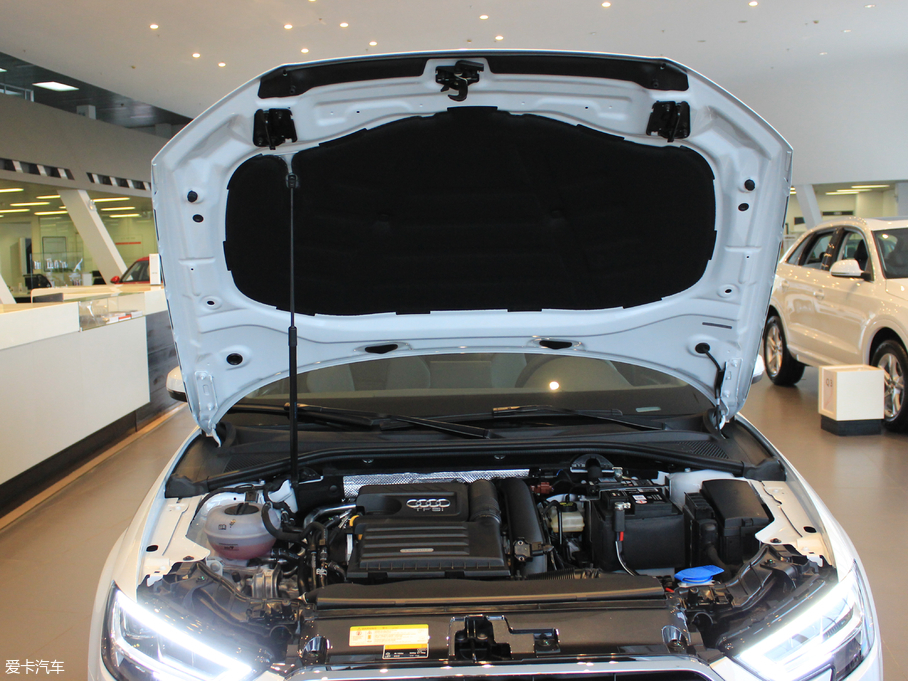 2018WA3 Limousine 30 Limousine 35 TFSI\