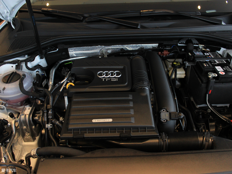 2018WA3 Limousine 30 Limousine 35 TFSI\