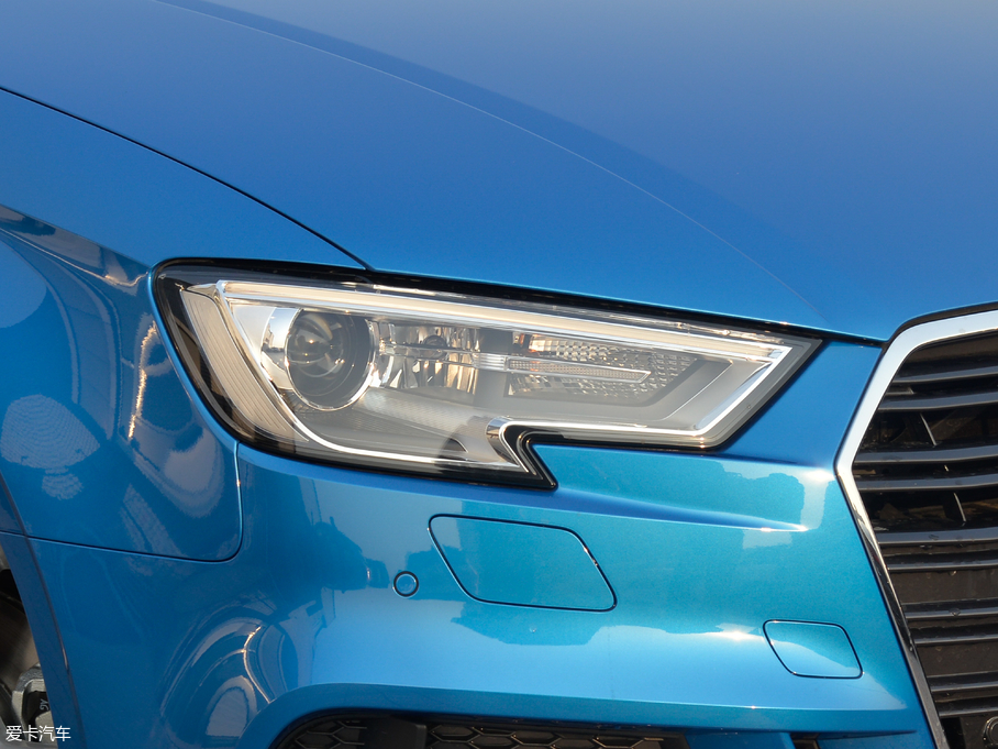 2018WA3 Limousine 30 Limousine 35 TFSIr