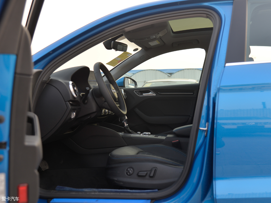 2018WA3 Limousine 30 Limousine 35 TFSIr