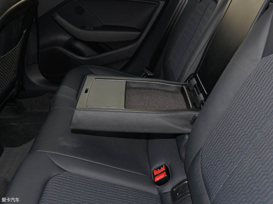 2018WA3 Limousine 30 Limousine 35 TFSIr