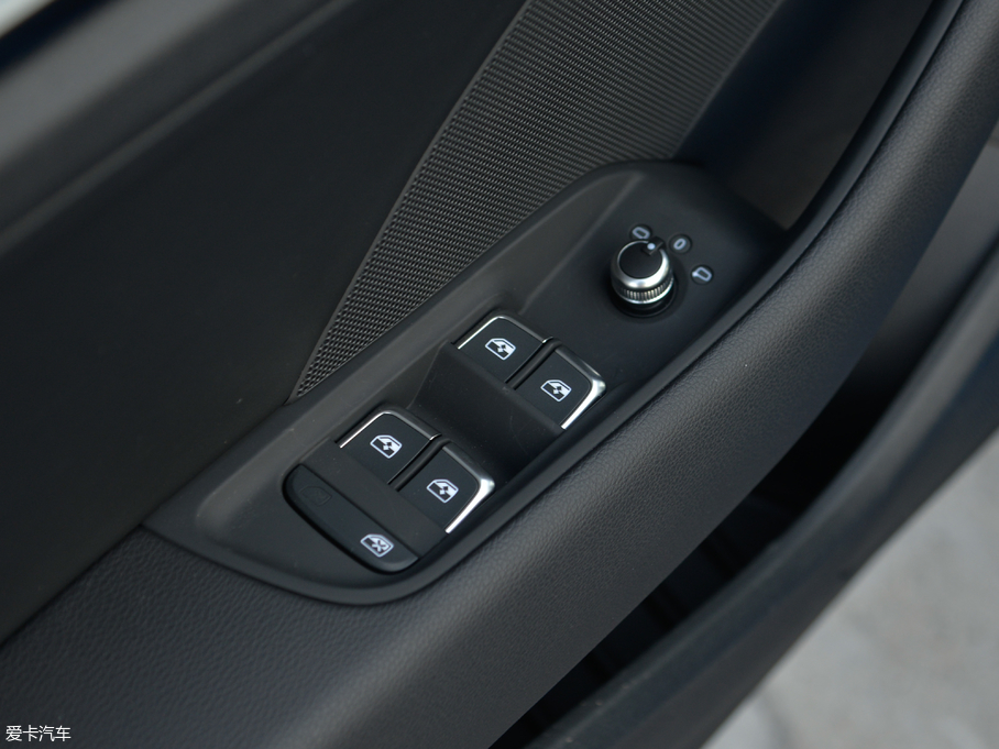 2018?yun)WA3 Limousine 30 Limousine 35 TFSIr(sh)