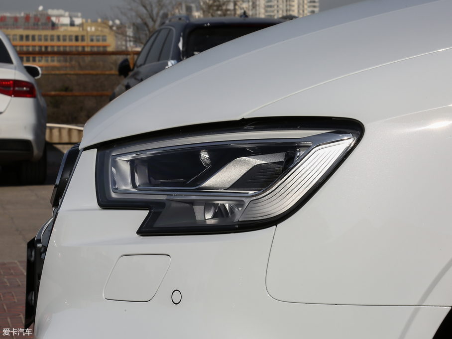 2018WA3 Limousine 30 Limousine 40 TFSI\