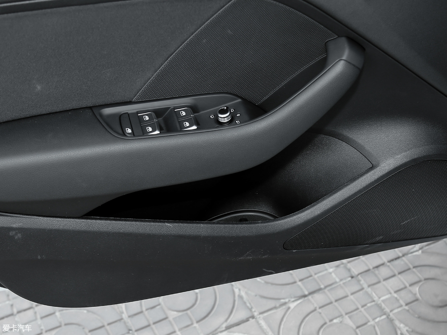 2018WA3 Limousine 30 Limousine 40 TFSI\