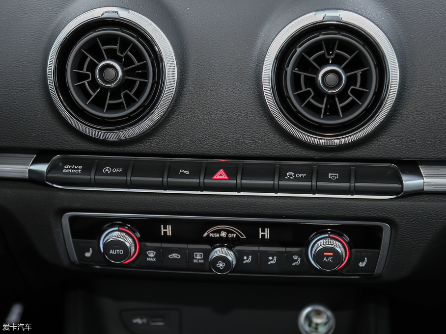 2018WA3 Limousine 30 Limousine 40 TFSI\