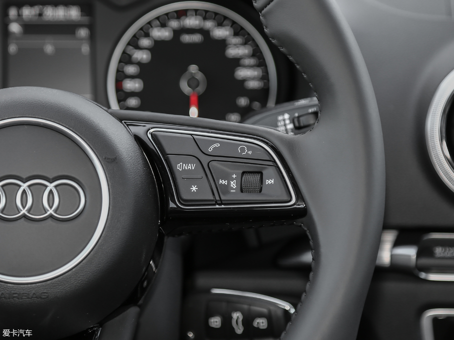 2018WA3 Limousine 30 Limousine 40 TFSI\