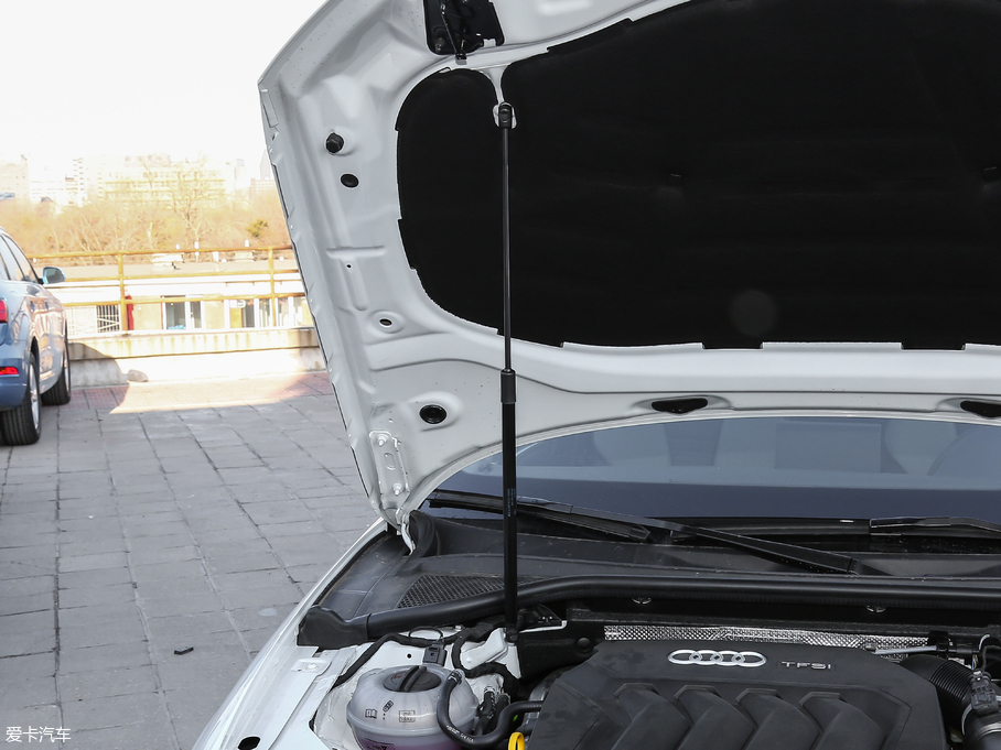 2018WA3 Limousine 30 Limousine 40 TFSI\