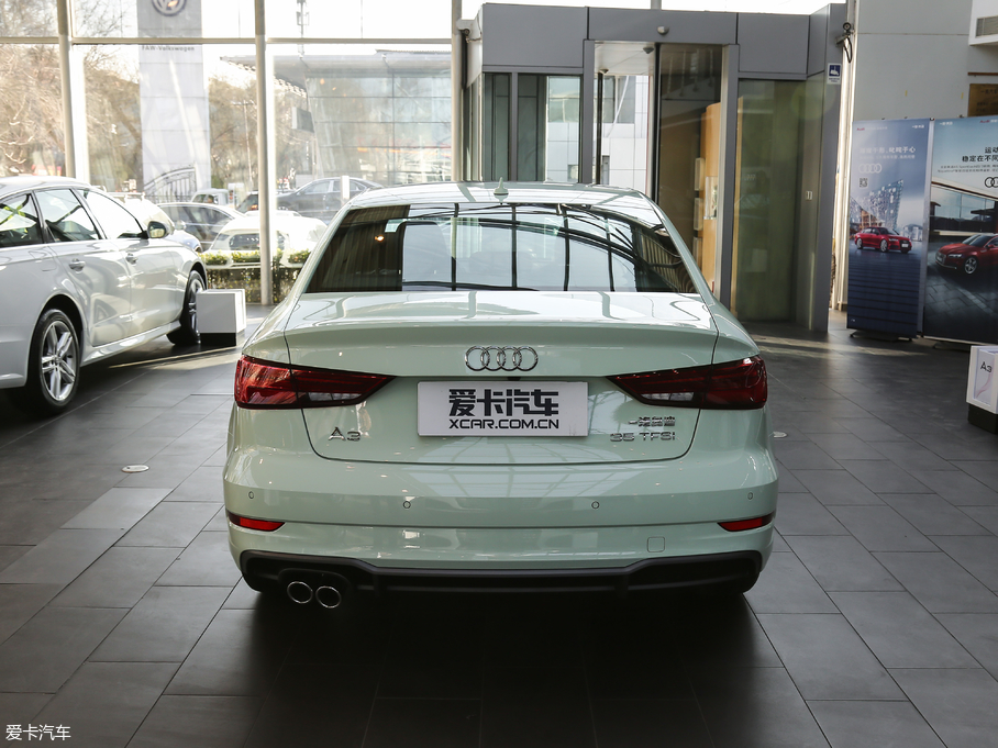 2018WA3 Limousine 30 Limousine 35 TFSI\