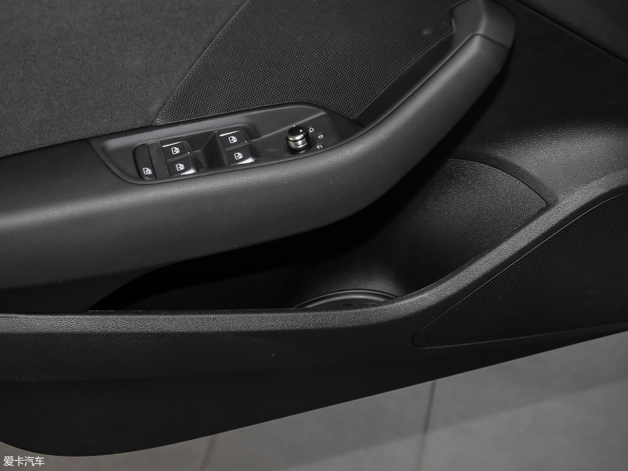 2018WA3 Limousine 30 Limousine 35 TFSI\