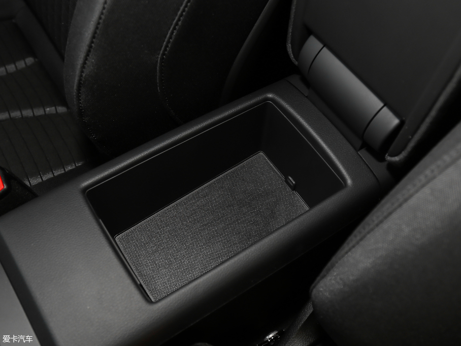 2018WA3 Limousine 30 Limousine 35 TFSI\