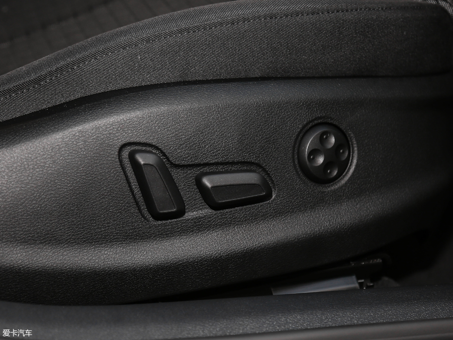 2018?yun)WA3 Limousine 30 Limousine 35 TFSI\(yn)(dng)