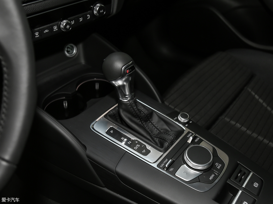 2018WA3 Limousine 30 Limousine 35 TFSI\