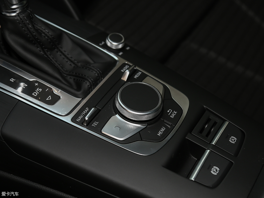 2018WA3 Limousine 30 Limousine 35 TFSI\