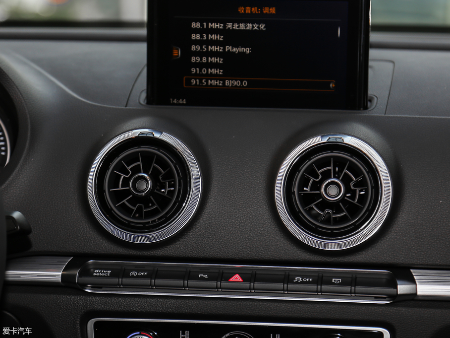 2018WA3 Limousine 30 Limousine 35 TFSI\