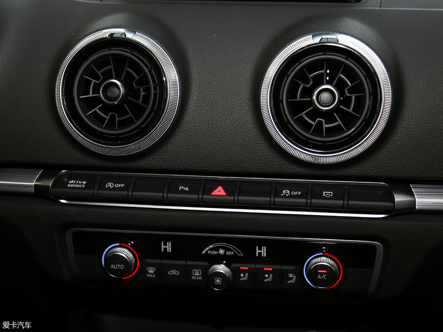 2018WA3 Limousine 30 Limousine 35 TFSI\