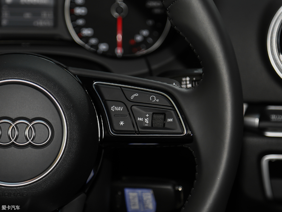 2018WA3 Limousine 30 Limousine 35 TFSI\