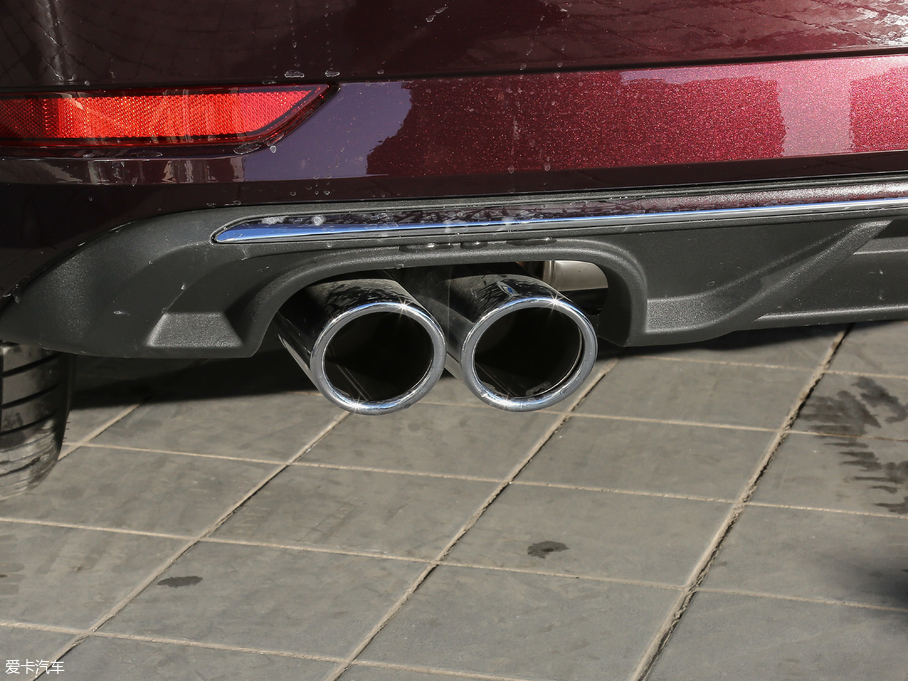 2018?yun)WA3 Limousine 30 Limousine 40 TFSIL(fng)