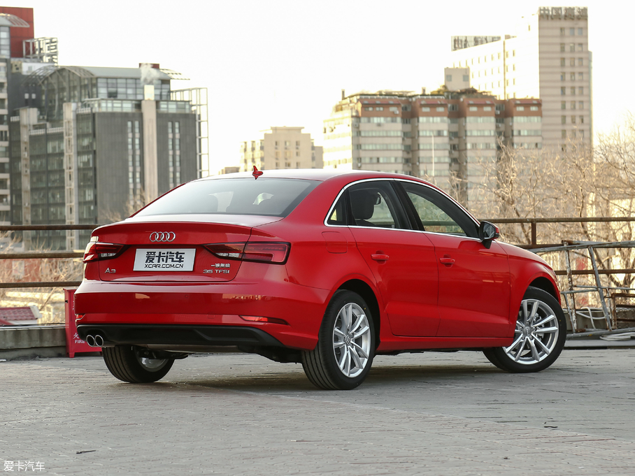 2018WA3 Limousine 30 Limousine 35 TFSIMȡ	