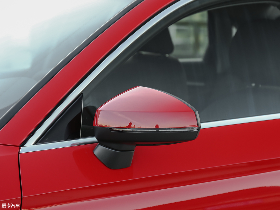 2018WA3 Limousine 30 Limousine 35 TFSIMȡ	