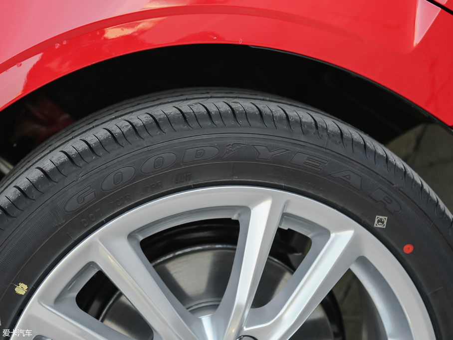 2018?yun)WA3 Limousine 30 Limousine 35 TFSIM(jn)ȡ	