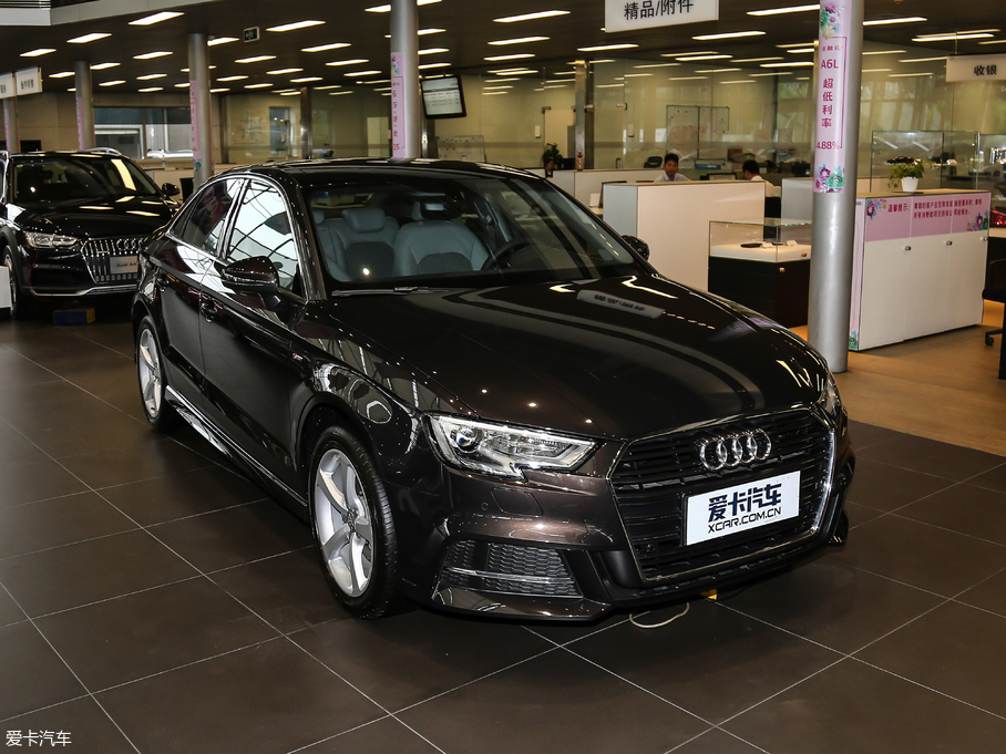 2018WA3 Limousine 30 Limousine 35 TFSIr