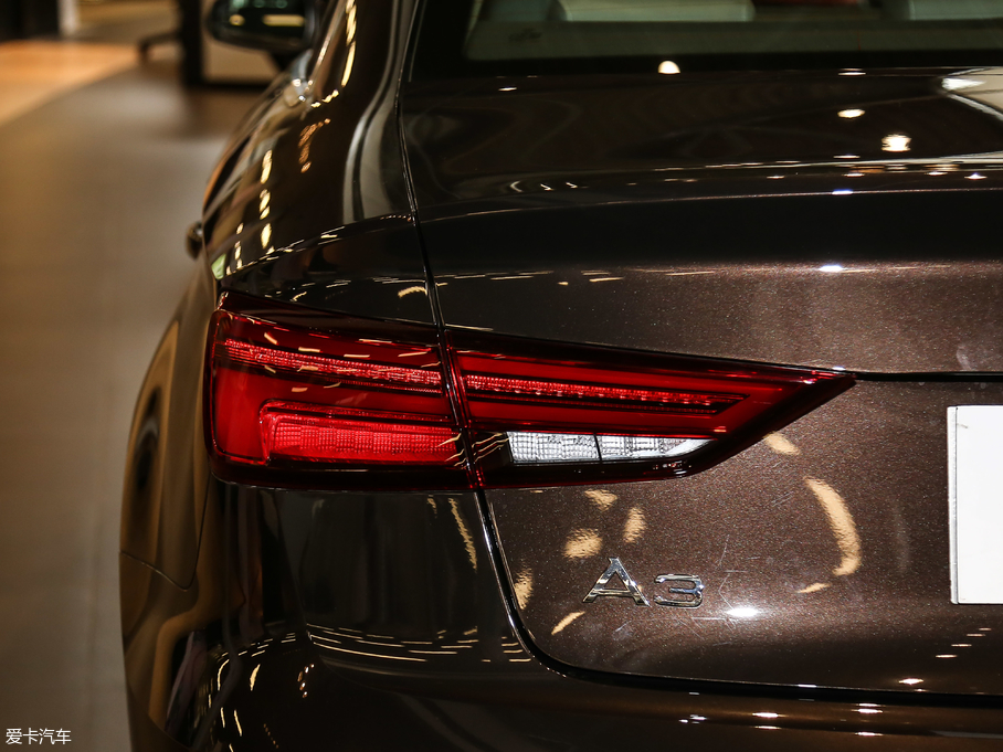 2018WA3 Limousine 30 Limousine 35 TFSIr