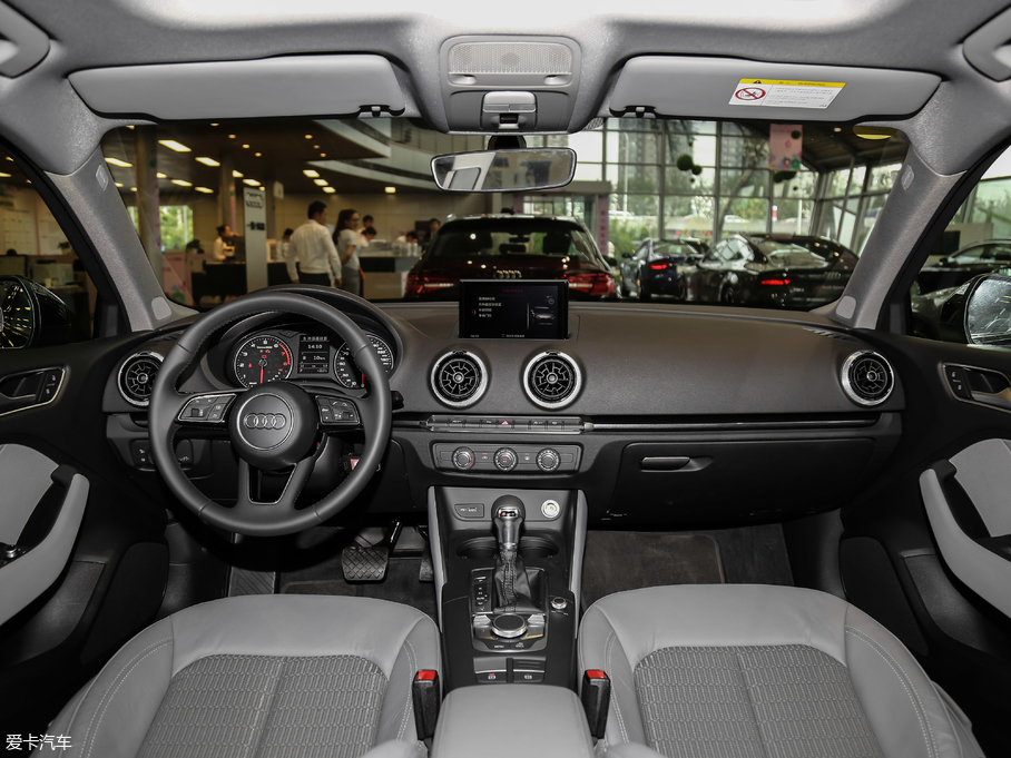 2018WA3 Limousine 30 Limousine 35 TFSIr