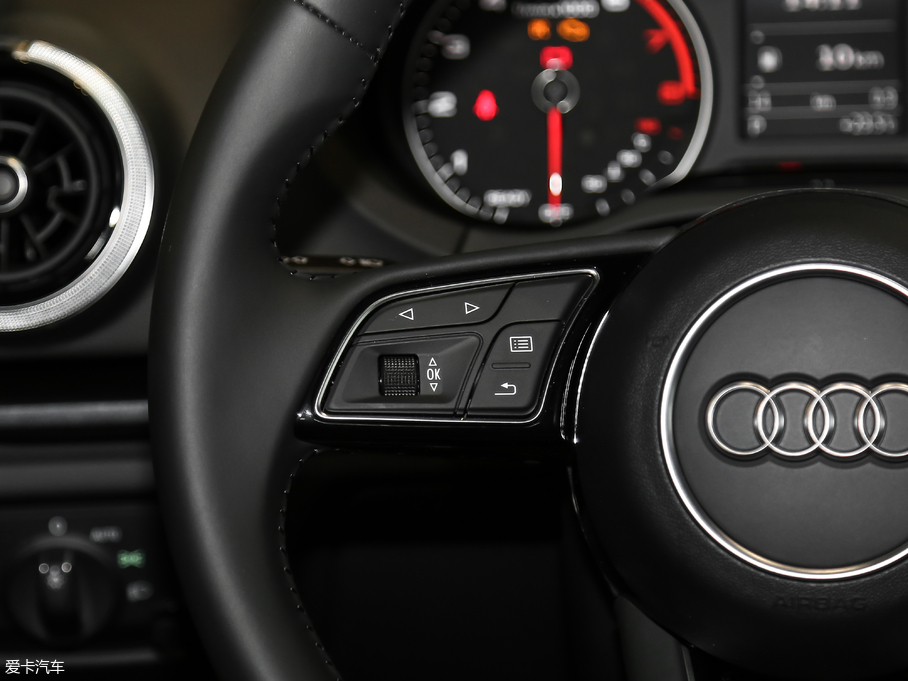 2018WA3 Limousine 30 Limousine 35 TFSIr