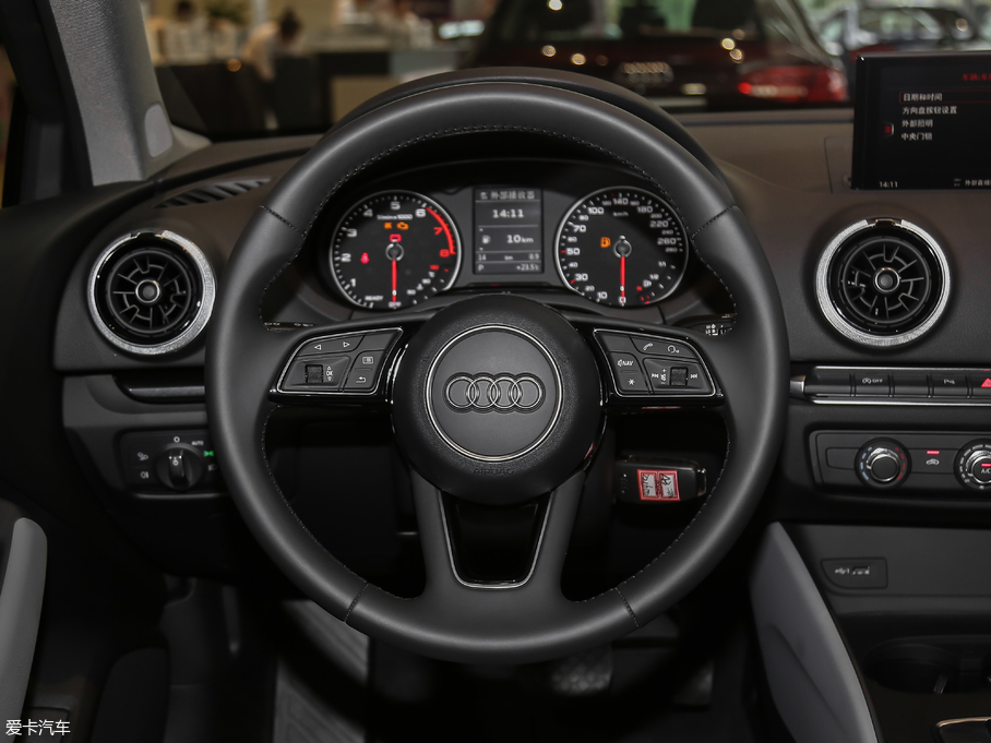 2018WA3 Limousine 30 Limousine 35 TFSIr