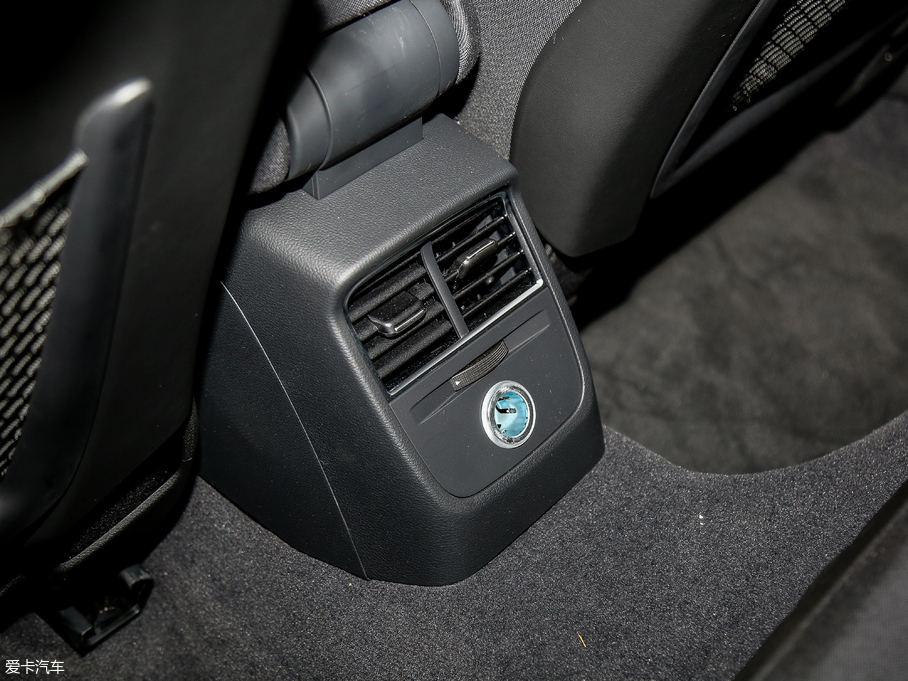 2018WA3 Limousine 30 Limousine 35 TFSI\