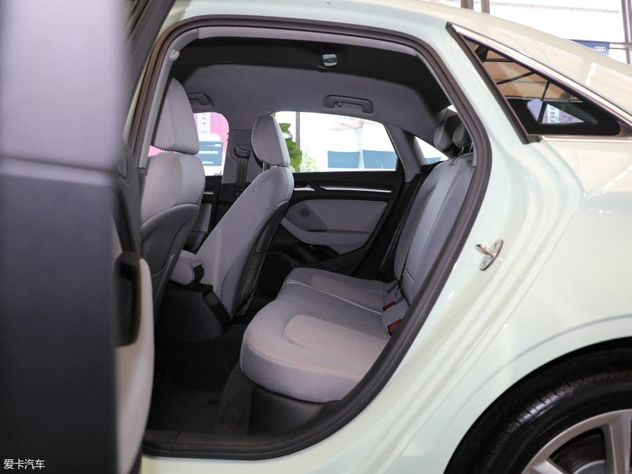 2018WA3 Limousine 30 Limousine 35 TFSIMȡ	