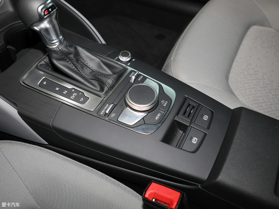 2018WA3 Limousine 30 Limousine 35 TFSIMȡ	