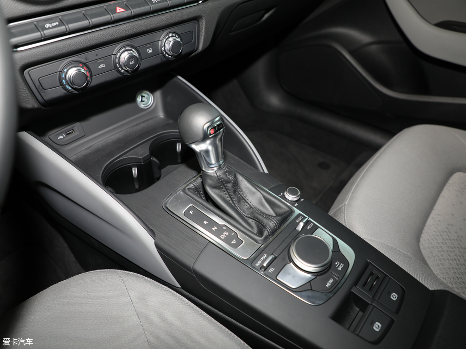 2018?yun)WA3 Limousine 30 Limousine 35 TFSIM(jn)ȡ	