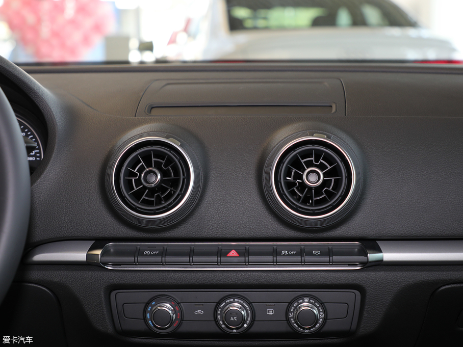 2018WA3 Limousine 30 Limousine 35 TFSIMȡ	