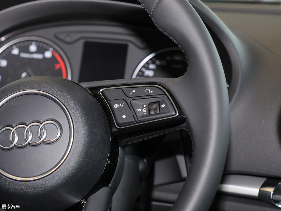 2018WA3 Limousine 30 Limousine 35 TFSIMȡ	